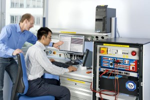Spannungsregler erfüllt alle Anforderungen des Standards IEC 61850