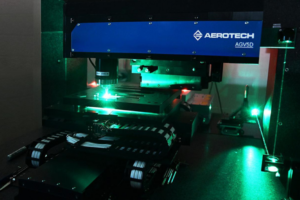 AGV5D von Aerotech – die flexible und leistungsstarke 5-Achsen-Lasermikrobearbeitung