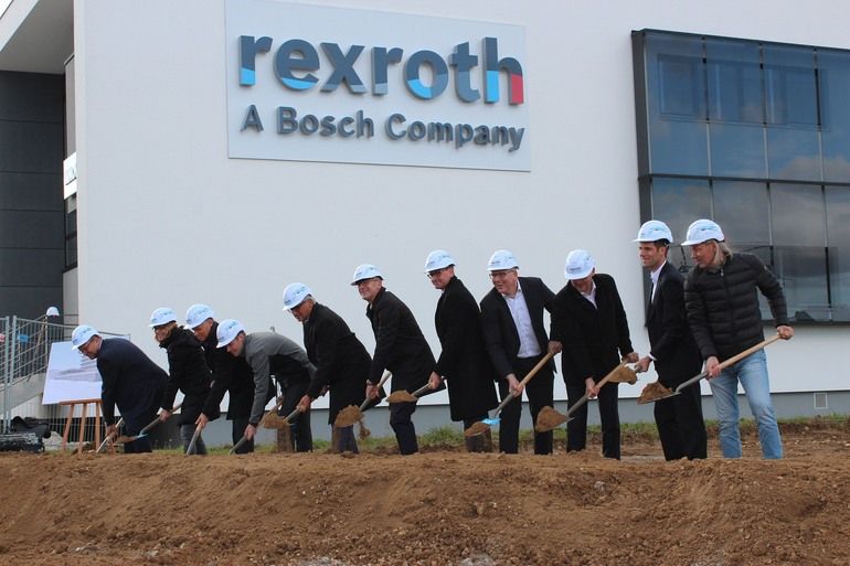Spatenstich für Erweiterung des Bosch Rexroth Innovationszentrums