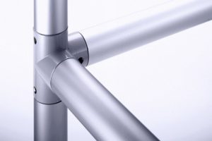Brinck bietet Aluminium-Rohrverbinder in vier Grundausführungen
