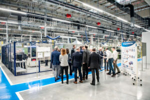 Freudenberg Sealing Technologies eröffnet neues Werk nahe Barcelona
