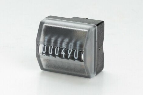 Hengstler: Kompakter Summenzähler mit magnetischem Antrieb