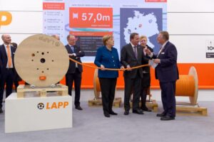 Bundeskanzlerin Merkel und schwedischer Ministerpräsident Löfven bei Lapp