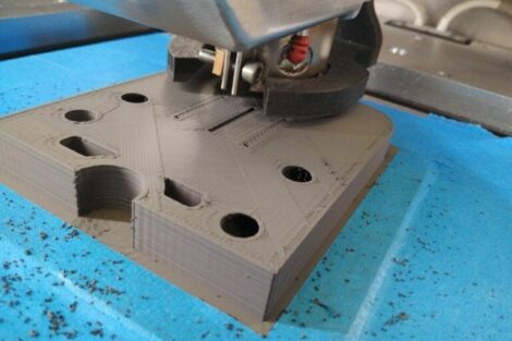 3D-Druck eines Metall-Spritzgieß-Werkzeuges mit konturnahen Kühlkanälen