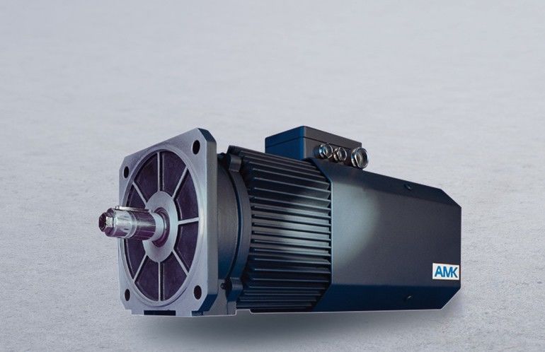 AMK verbessert Energieeffizienz seiner Asynchronmotoren